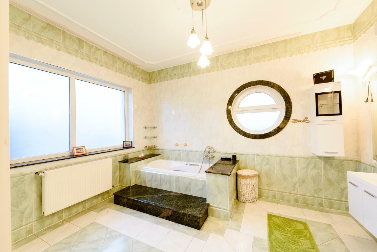Elite Boutique Villa Oerkeny Orkeny Exteriör bild
